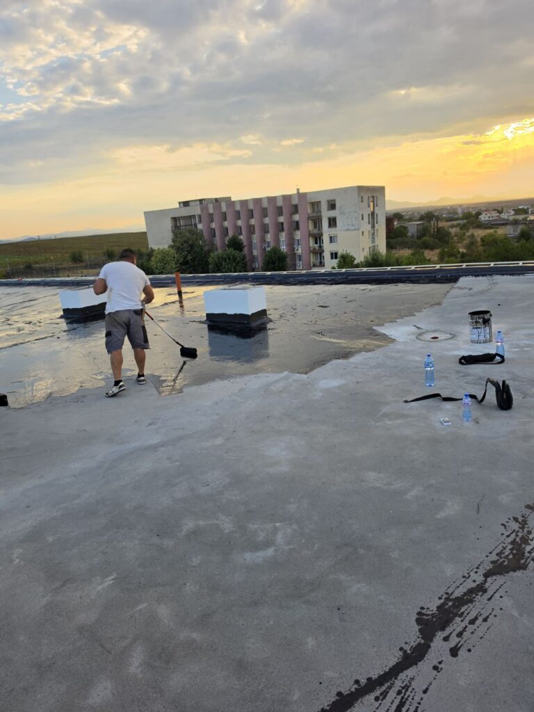 Подготовка на основата преди грундиране на покрива